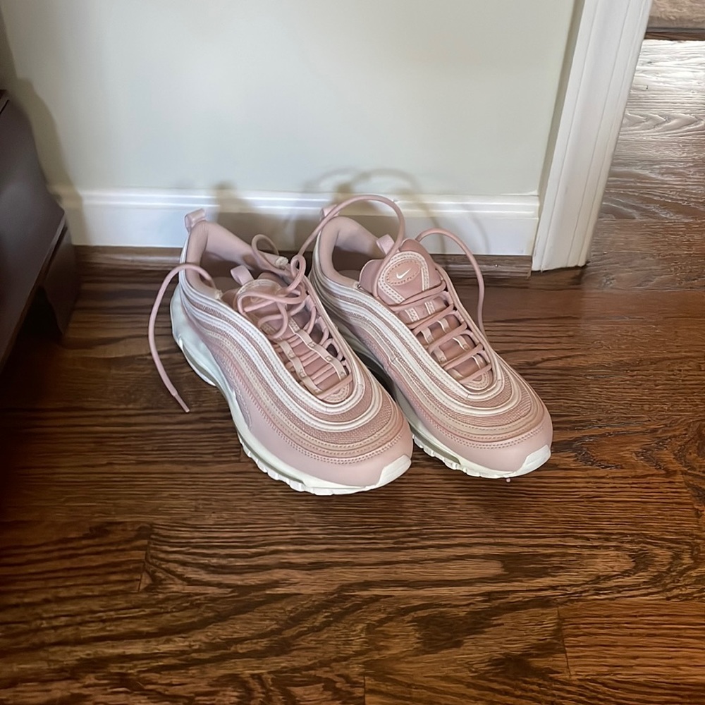 Women’s Nike Air Max 97